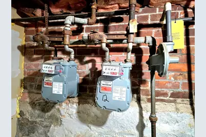 10 Clarkson Street, Ansonia, CT 06401 - Photo 17