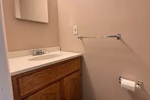 1081 New Haven Rd, Naugatuck, CT 06770 - Photo 9