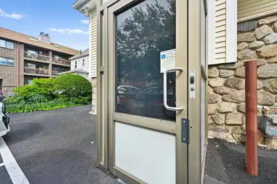 1458 Bedford Street, Stamford, CT 06905 - Photo 33