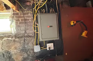 271 Crystal Ave, New London, CT 06320 - Photo 13