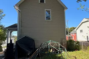 271 Crystal Ave, New London, CT 06320 - Photo 17