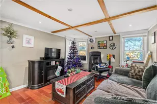 110 Merchants Ave, Norwich, CT 06380 - Photo 5