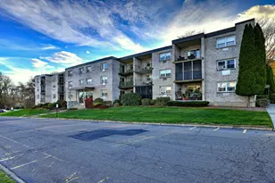 308 Meadowside Rd, Milford, CT 06460 - Photo 1