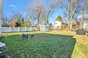 28 Aquila Rd, Stamford, CT 06902 - Photo 5