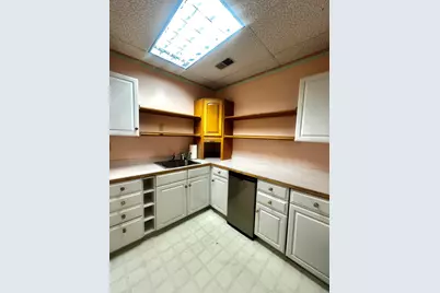 339 Flanders Road, East Lyme, CT 06333 - Photo 9