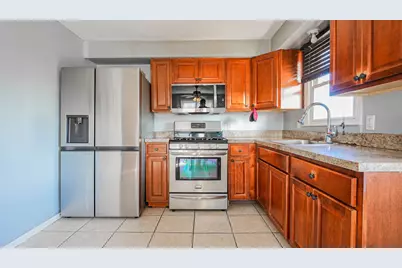 90 Blohm Street, West Haven, CT 06516 - Photo 5