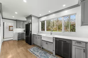 164 Janes Ln, Stamford, CT 06903 - Photo 9