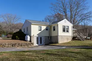 92 Warsaw St, Deep River, CT 06417 - Photo 25