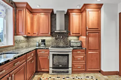 8 Snug Harbor Drive, Danbury, CT 06811 - Photo 9