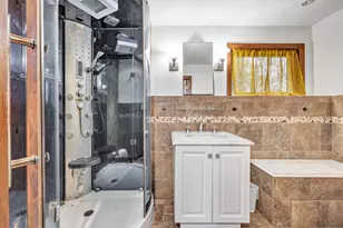 8 Snug Harbor Dr, Danbury, CT 06811 - Photo 17