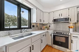 1 Patricia Cir, Enfield, CT 06082 - Photo 5