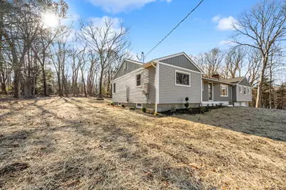 27 Tuttle Court, Bethany, CT 06524 - Photo 3