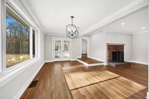 27 Tuttle Ct, Bethany, CT 06524 - Photo 7