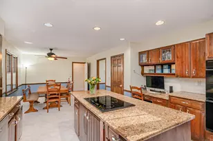 14 Concord Ridge Rd, Newtown, CT 06470 - Photo 11