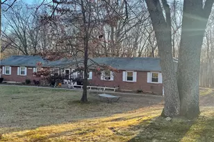 74 Baxter Rd, Mansfield, CT 06268 - Photo 3