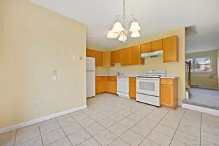 92 Hamden Ave, Waterbury, CT 06704 - Photo 7