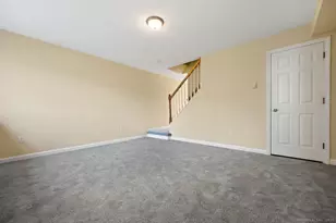 92 Hamden Ave, Waterbury, CT 06704 - Photo 23