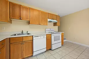 92 Hamden Ave, Waterbury, CT 06704 - Photo 15