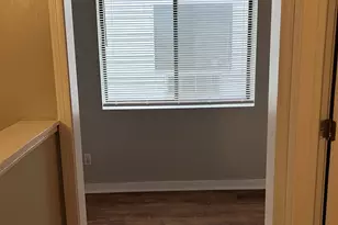 385 Putnam Ave, Hamden, CT 06517 - Photo 15