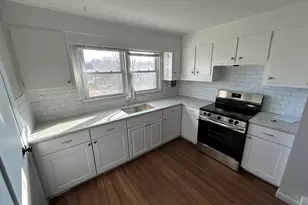 90 East St, Wallingford, CT 06492 - Photo 3