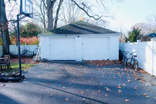 66 N Hoadley St, Naugatuck, CT 06770 - Photo 3