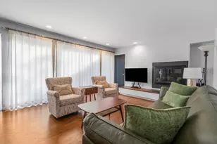 51 Charlton Hill Rd, Hamden, CT 06518 - Photo 17