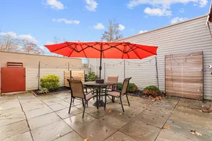 51 Charlton Hill Rd, Hamden, CT 06518 - Photo 11