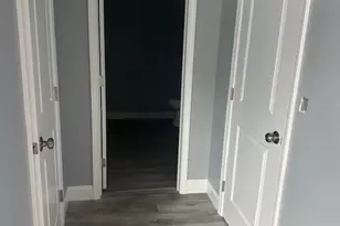 92 Vine St, New Britain, CT 06052 - Photo 9