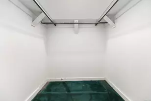 522 Iroquois Ln, Stratford, CT 06614 - Photo 17