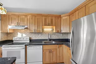 425 Asbury Ridge, Shelton, CT 06484 - Photo 9