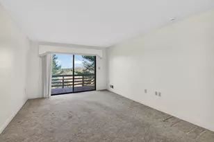 425 Asbury Ridge, Shelton, CT 06484 - Photo 5