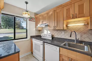 425 Asbury Ridge, Shelton, CT 06484 - Photo 13