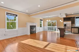 33 Glenwood Ave, Norwalk, CT 06854 - Photo 3