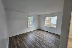 205 Camp St, Plainville, CT 06062 - Photo 7