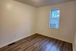 205 Camp St, Plainville, CT 06062 - Photo 9