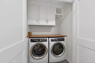 22 W Main St, Groton, CT 06355 - Photo 23