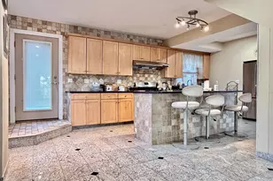 88 Rocky Rest Rd, Shelton, CT 06484 - Photo 3