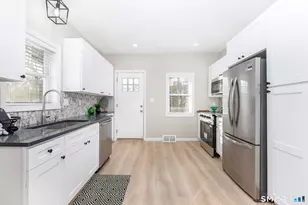 11 Cawley Ct, Bristol, CT 06010 - Photo 11