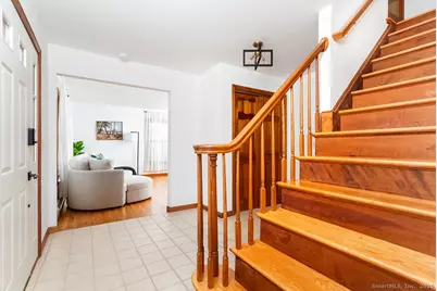 8 Phoebee Lane, Brookfield, CT 06804 - Photo 5