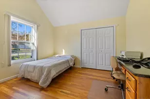 57 Elizabeth Cir, Newtown, CT 06482 - Photo 13