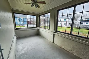 581 Center St, Wallingford, CT 06492 - Photo 3