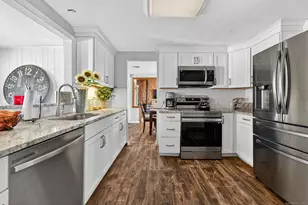 12 Fairview Heights, Cromwell, CT 06416 - Photo 3