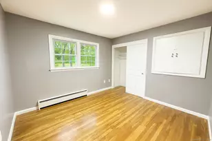 226 Beth Ln, Waterbury, CT 06705 - Photo 9