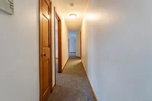 77 Mountford St, Hartford, CT 06114 - Photo 25