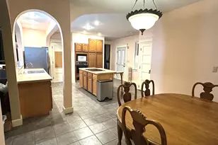 24 Maynard Ave, Waterbury, CT 06708 - Photo 23