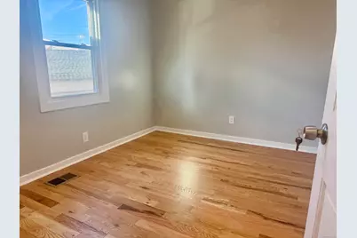 109 Churchill Street #1st Floor, Fairfield, CT 06824 - Photo 9