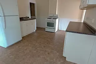 198 N Main St, Ansonia, CT 06401 - Photo 3