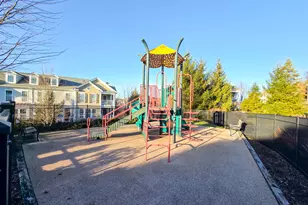 1 Rivington Way, Danbury, CT 06810 - Photo 17