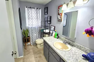 24 Acorn St, New Britain, CT 06051 - Photo 9