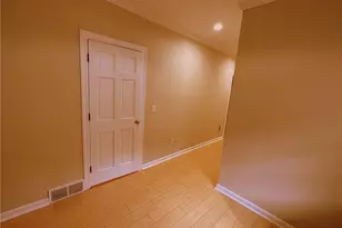 38 Canfield Dr, Shelton, CT 06484 - Photo 3